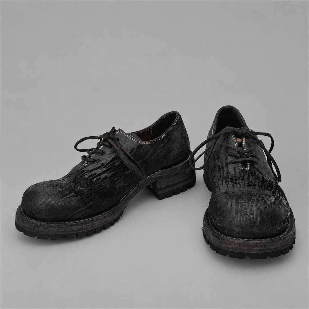 Sawyer Washed Horween Shell Cordovan Derby | VanPasch