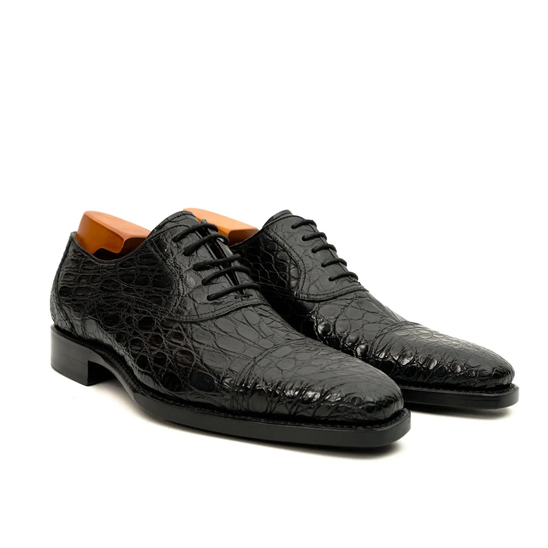 Black Crocodile-Textured Dress Shoe VanPasch