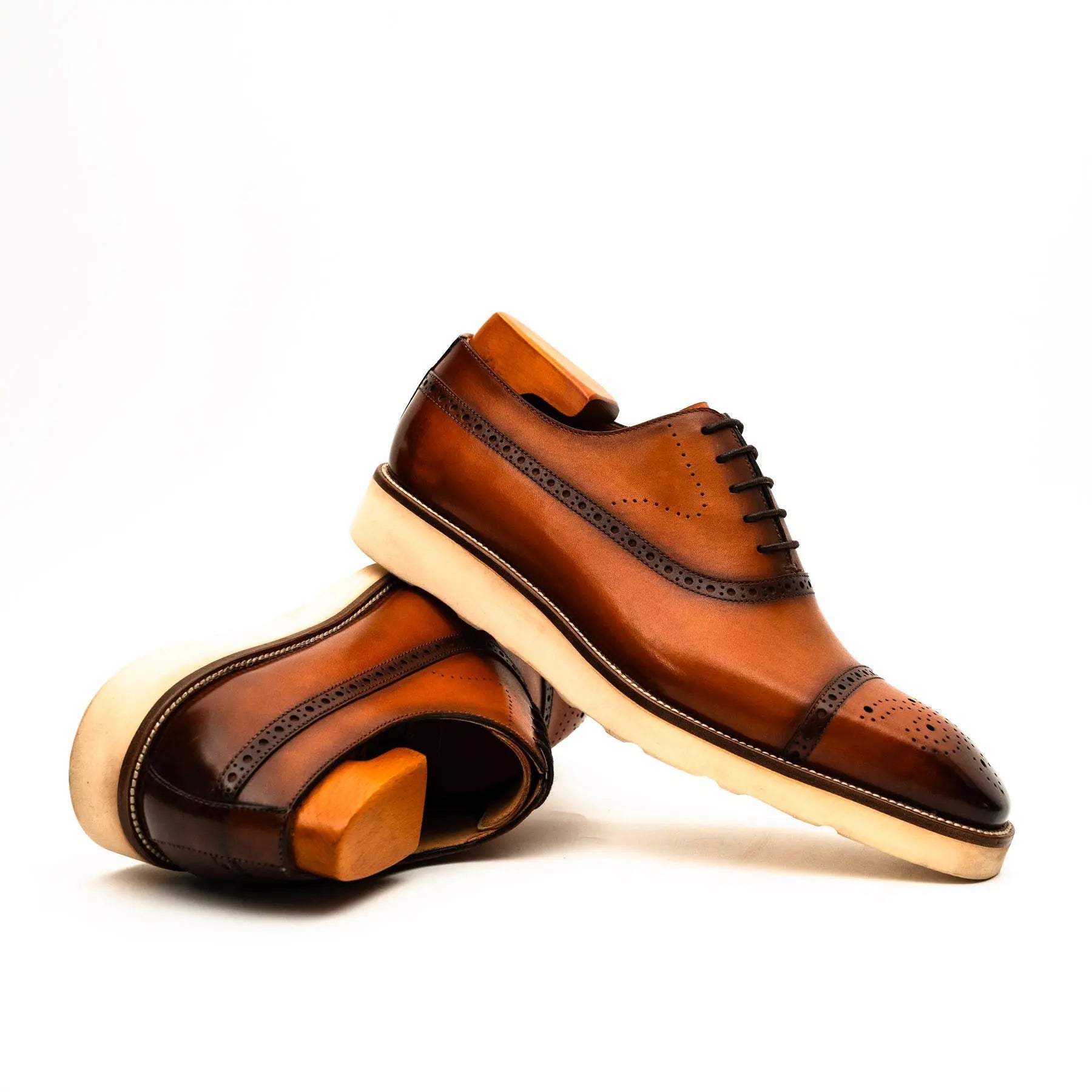 Black Crocodile-Textured Oxford VanPasch