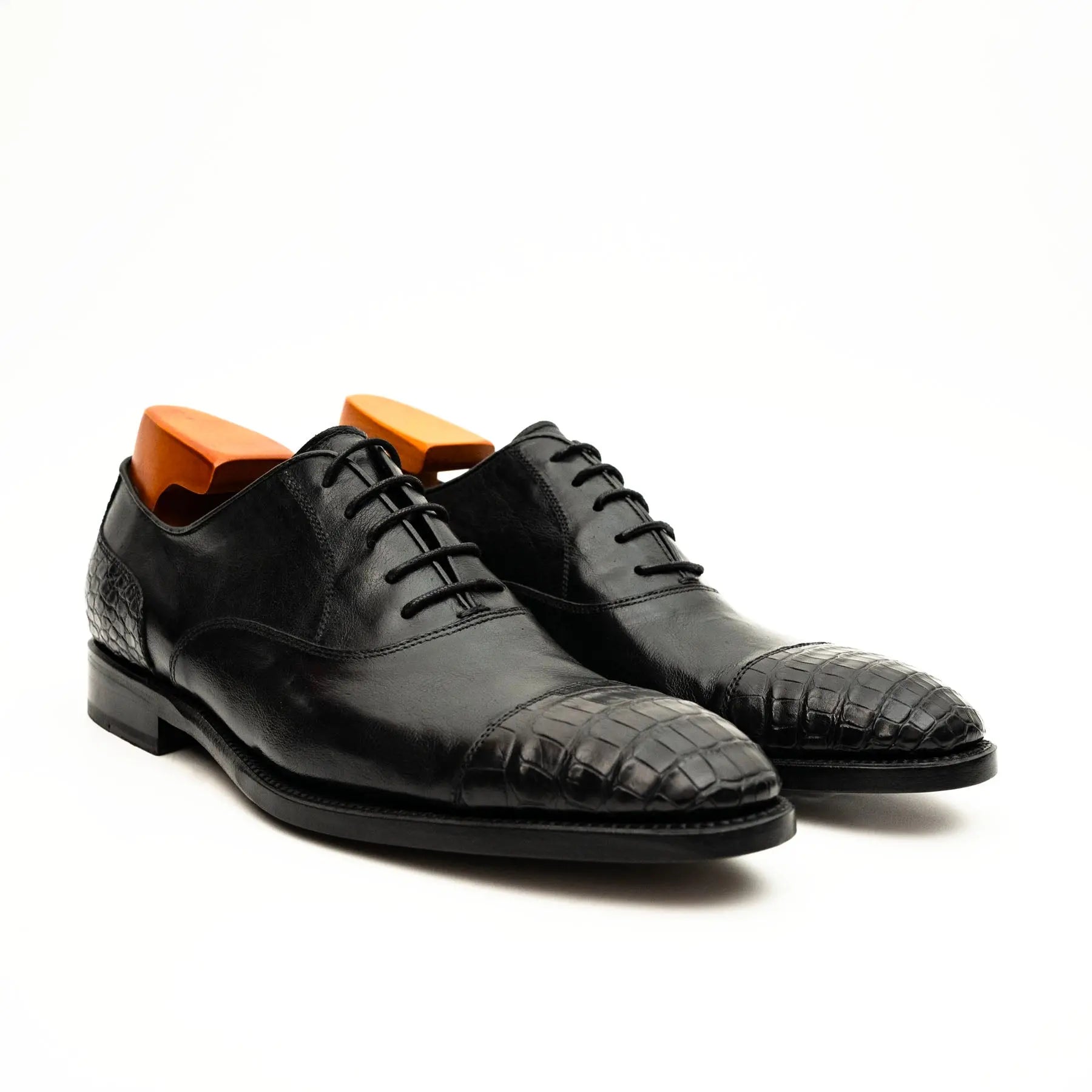 Black Crocodile-Textured Oxford VanPasch