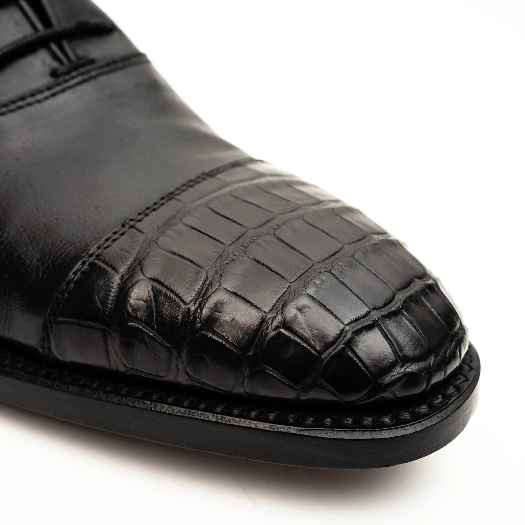 Black Crocodile-Textured Oxford VanPasch