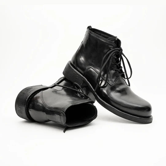 Washed Horse Leather Chukka Shoe