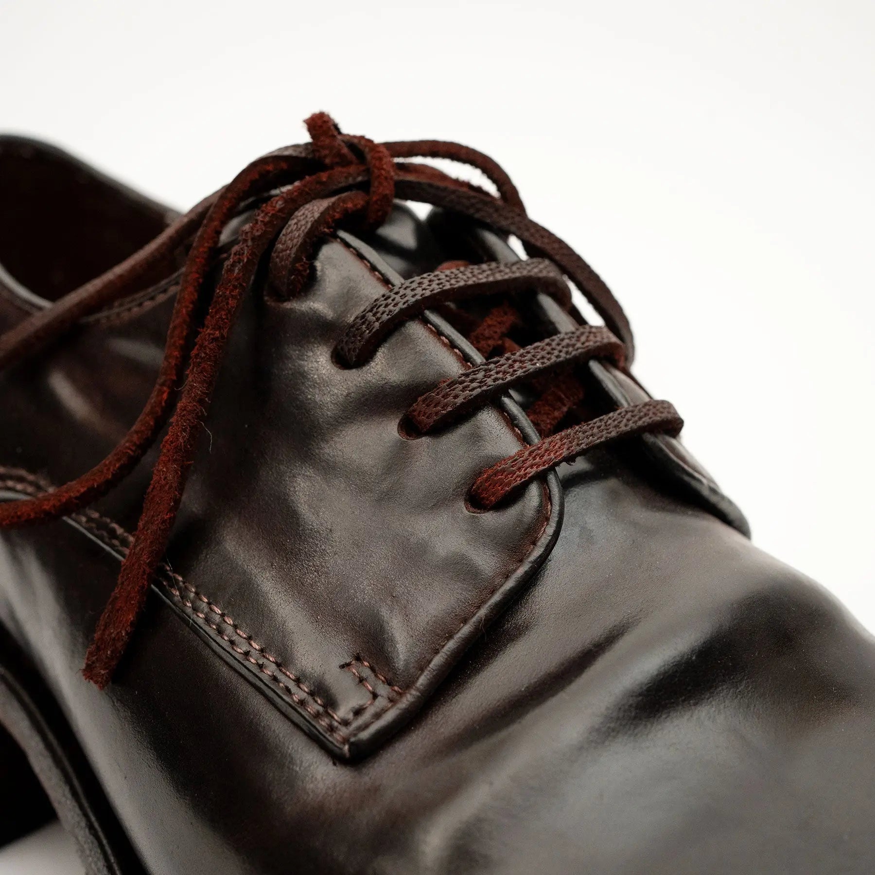 Horsehide Lug Sole Derby