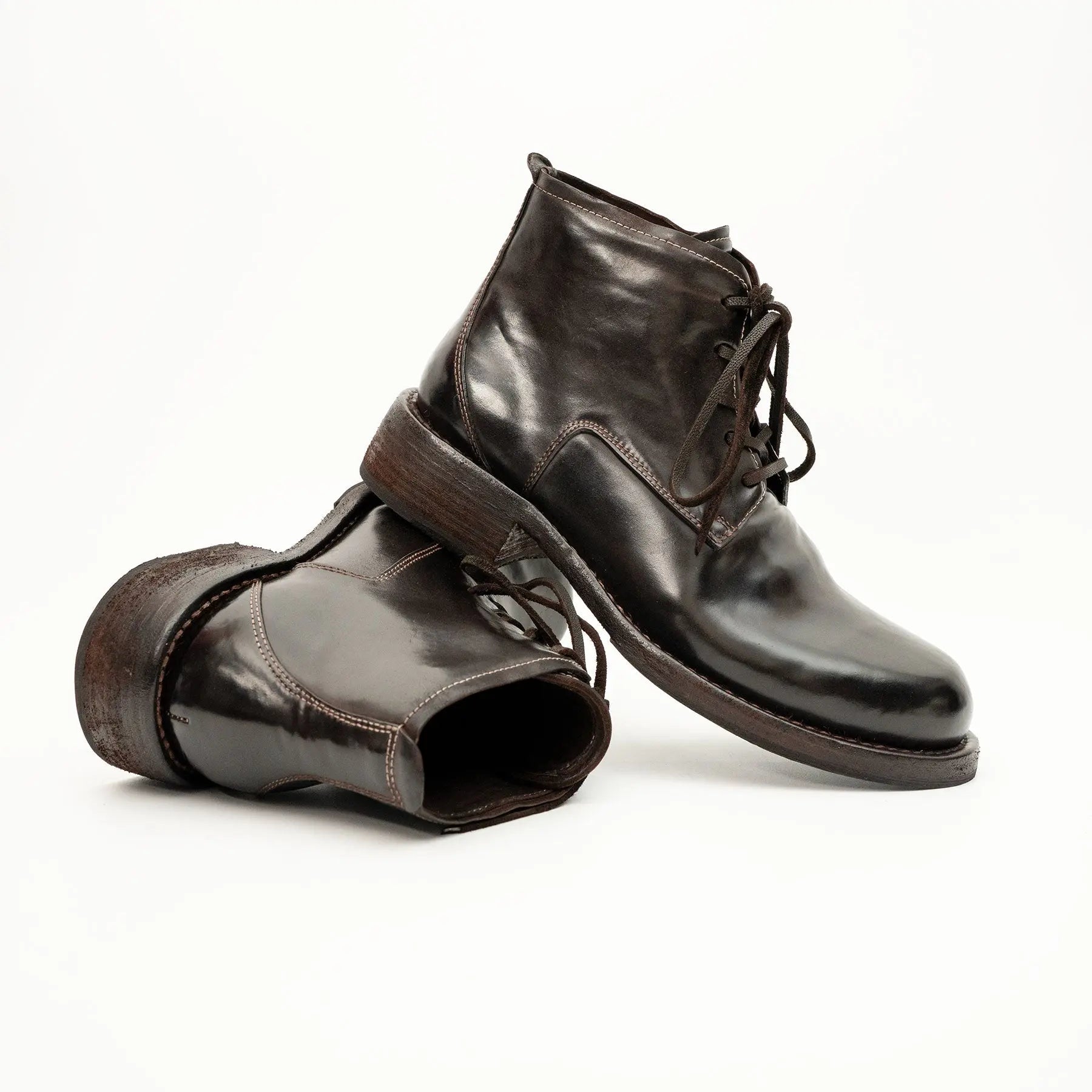 Washed Horse Leather Chukka Shoe