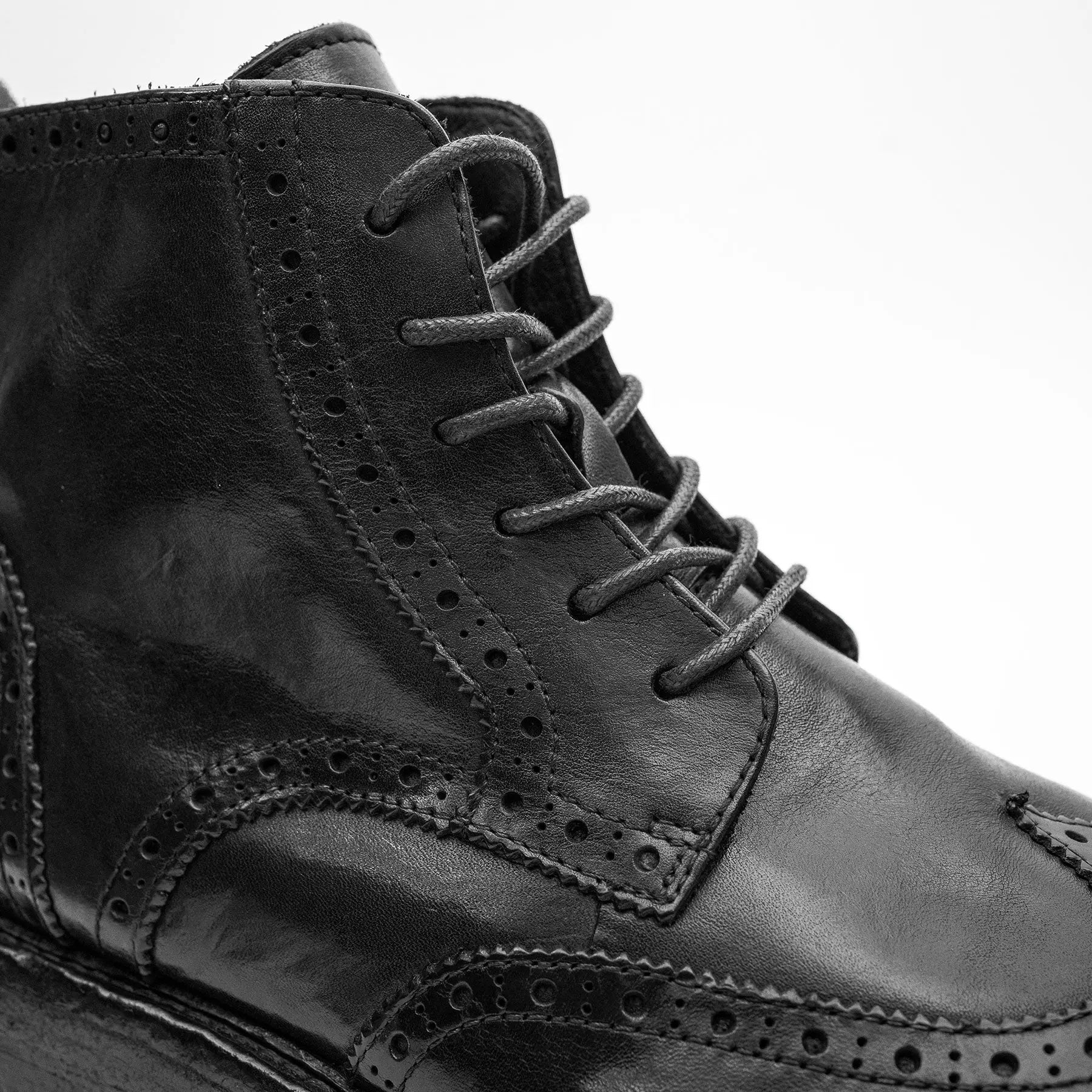 Wingtip Combat Boot