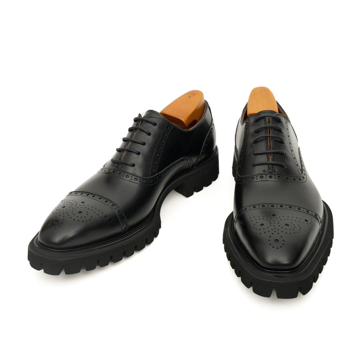 Black Wingtip Calf Leather Oxford Shoes | VanPasch