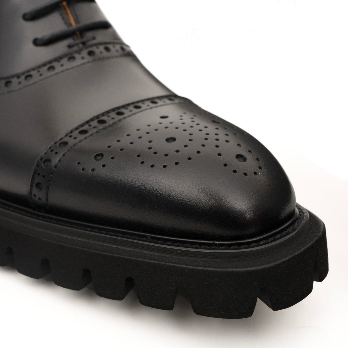 Black Wingtip Calf Leather Oxford Shoes | VanPasch