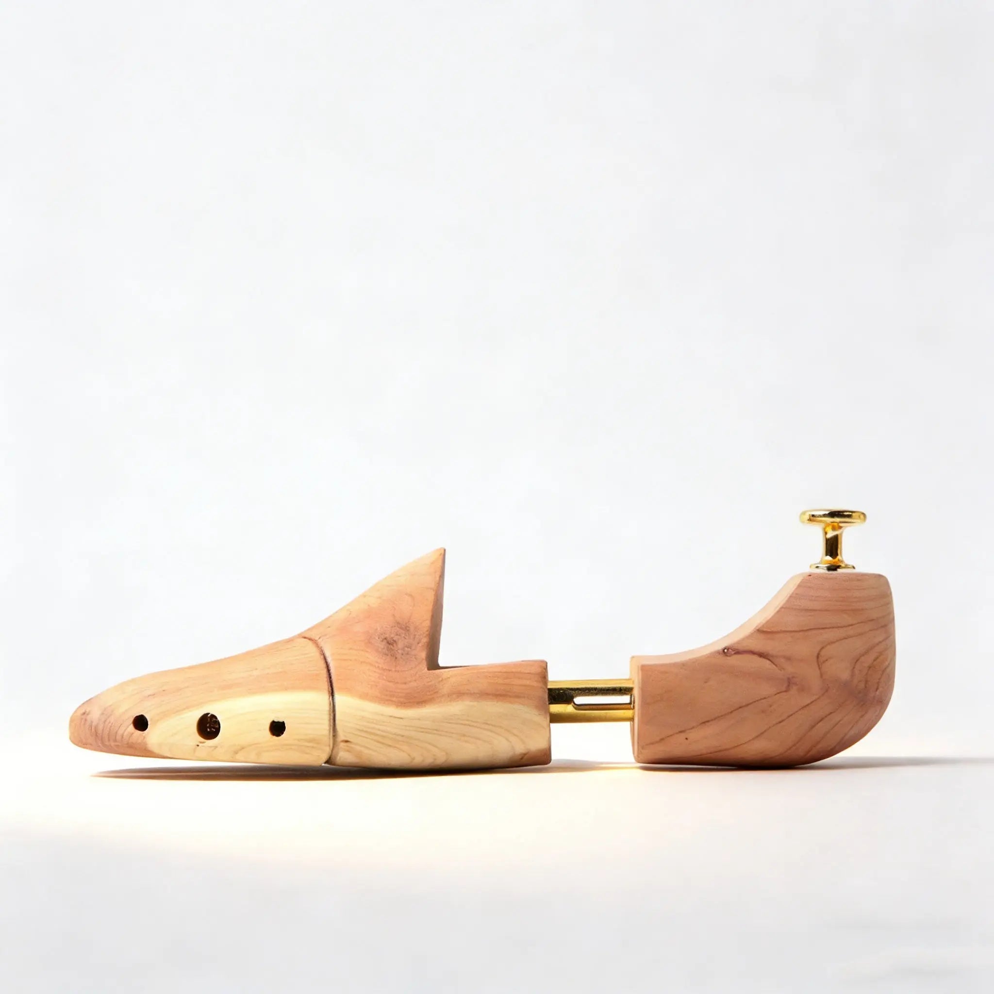 Cedar Wood Shoe Tree VanPasch