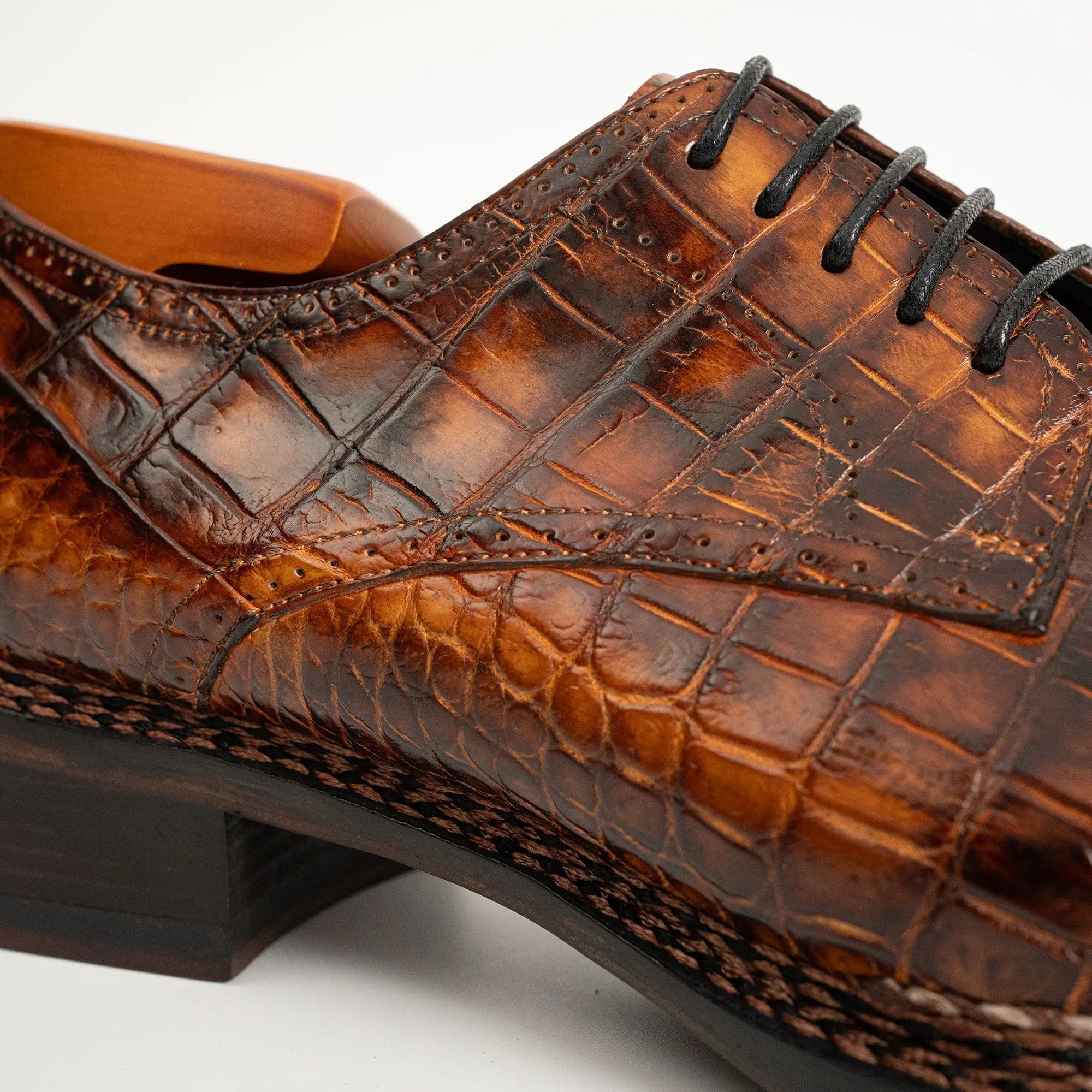 Classic Brown Crocodile Norwegian Derby Shoes VanPasch