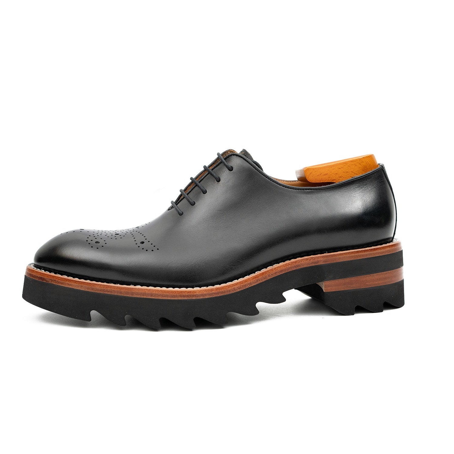 Medallion Oxford with Lug Sole