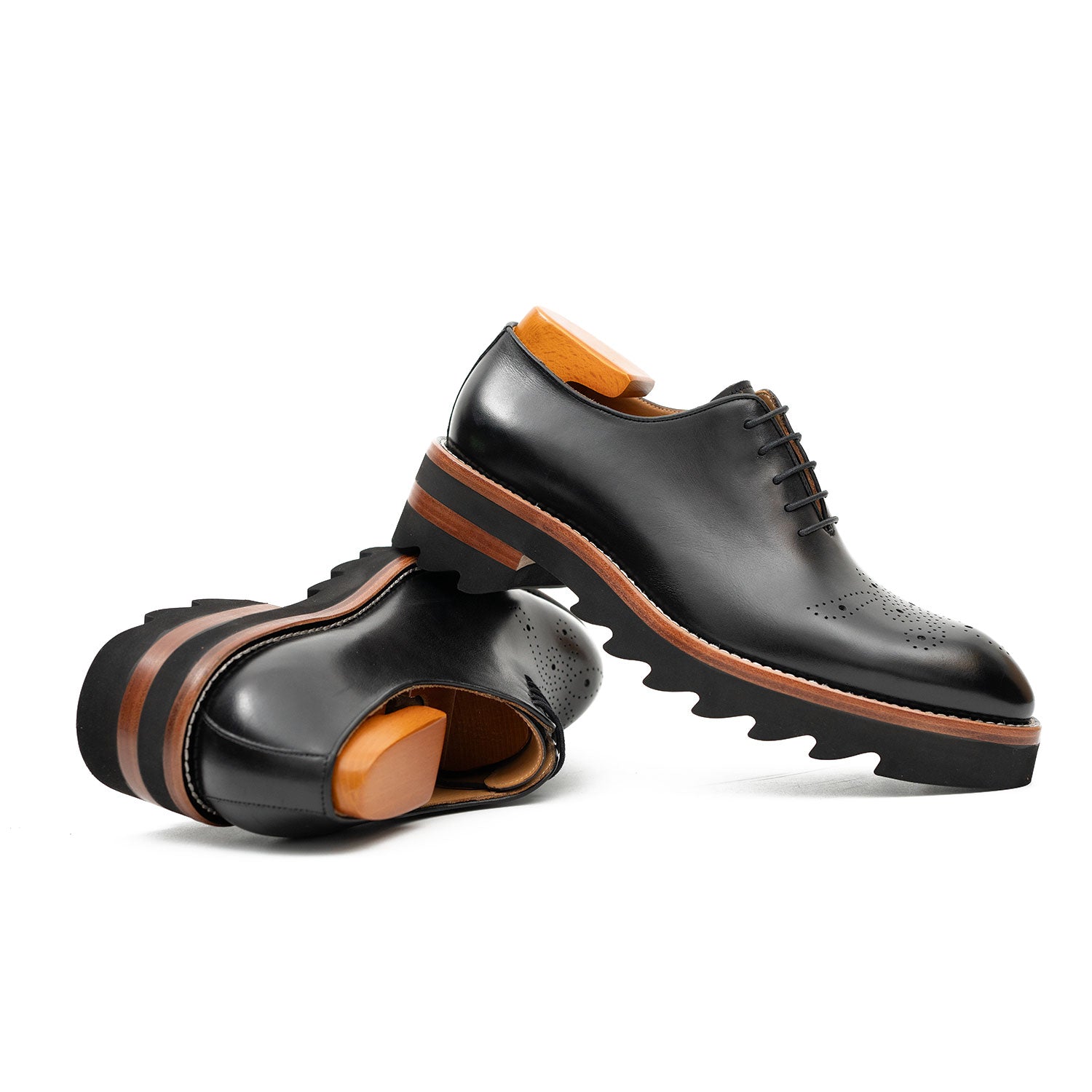 Medallion Oxford with Lug Sole
