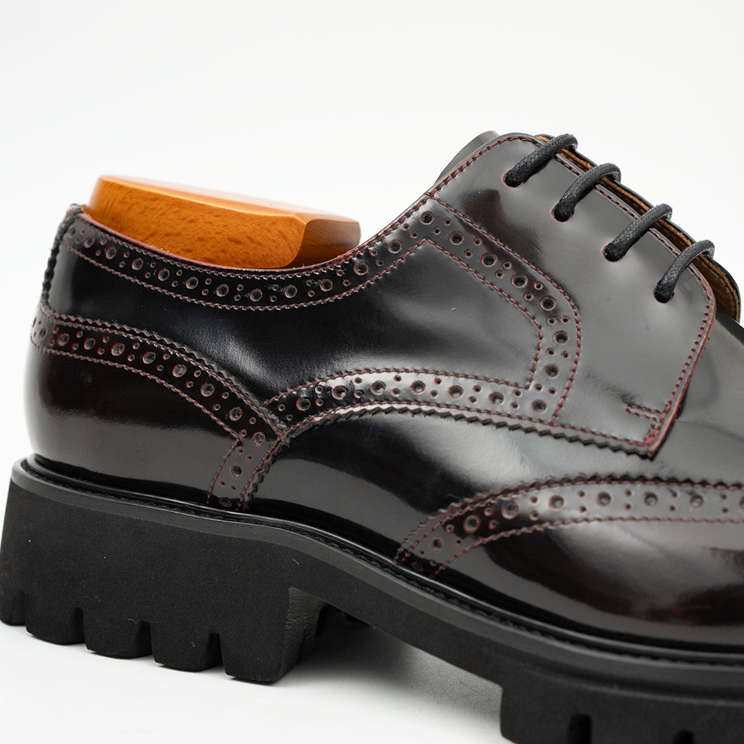 Brogue Derby Shoes with Lug Sole