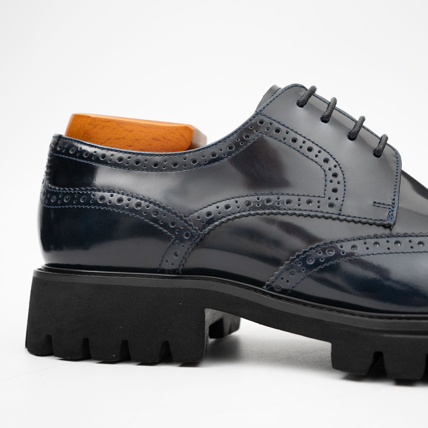 Brogue Derby Shoes with Lug Sole