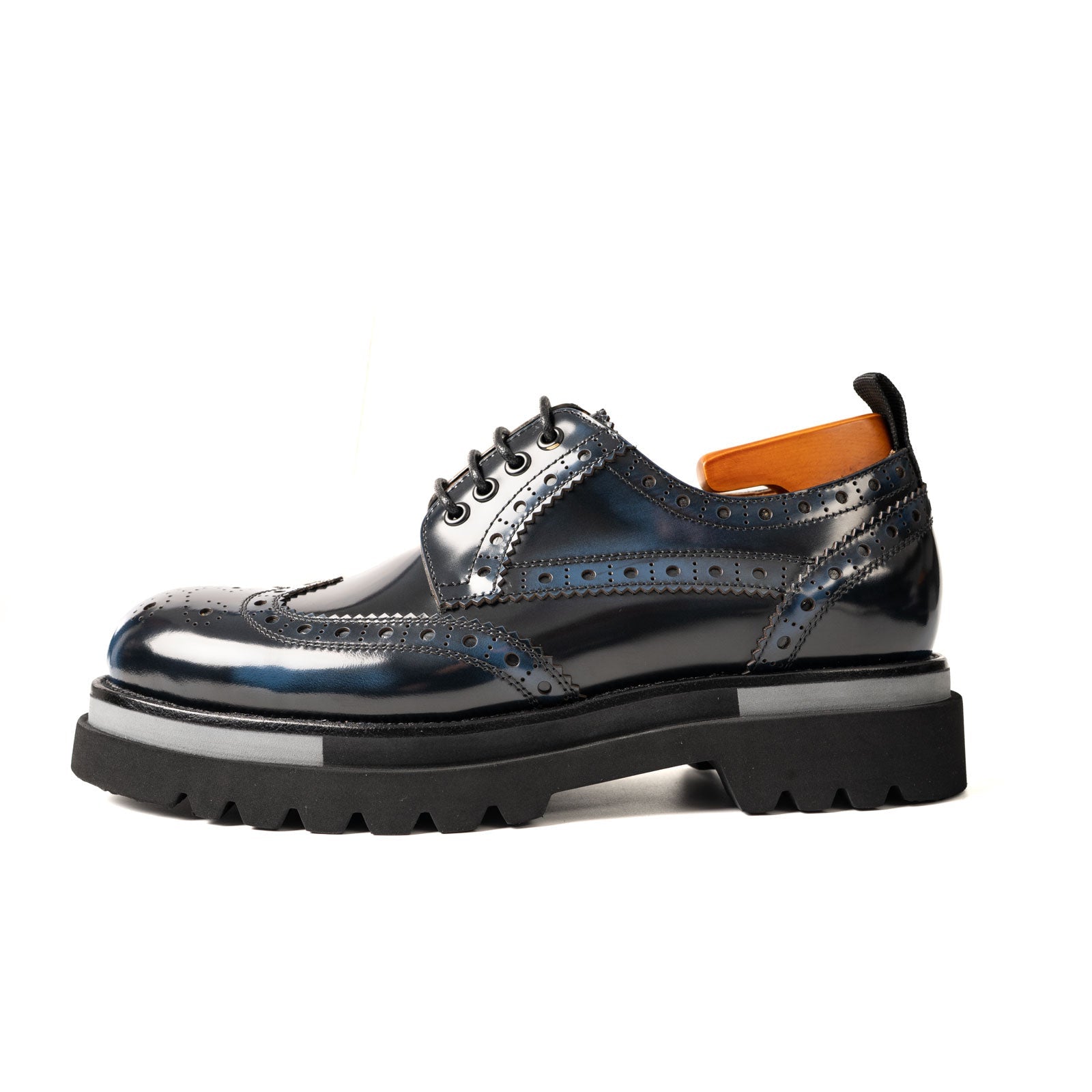 Wingtip Platform Derby