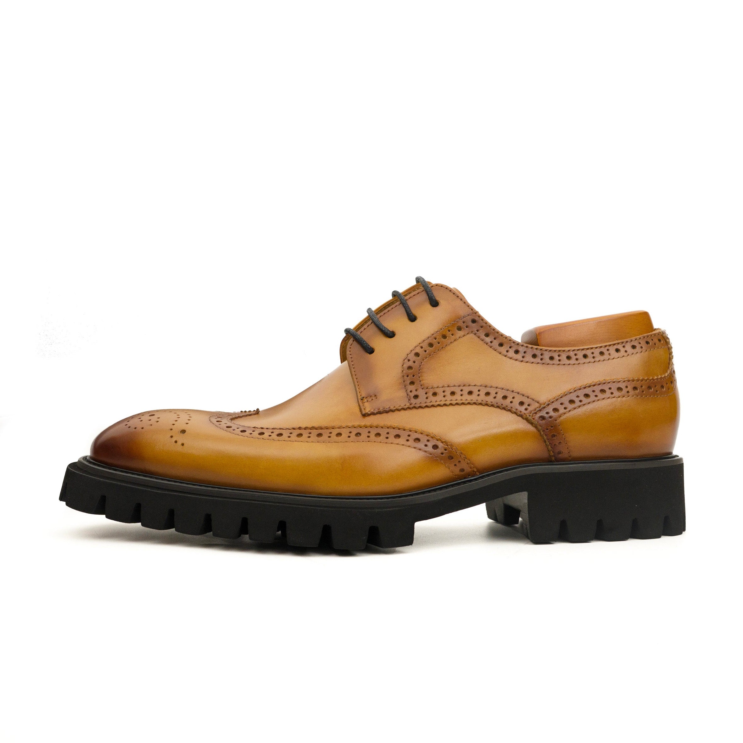 Cognac Brogue Lug-Sole Derby – VanPasch