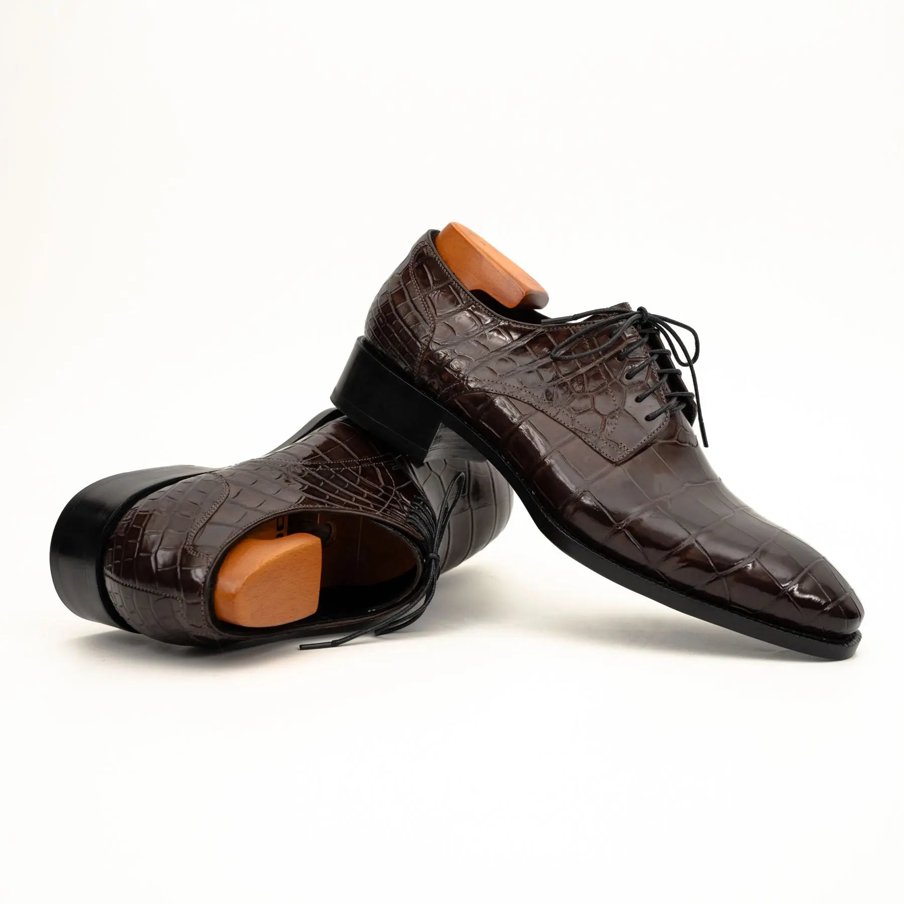 Dark Brown Crocodile-Textured Derby VanPasch