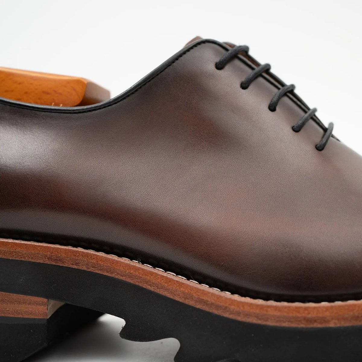 Handcrafted calfskin Oxford shoes Coffee VanPasch