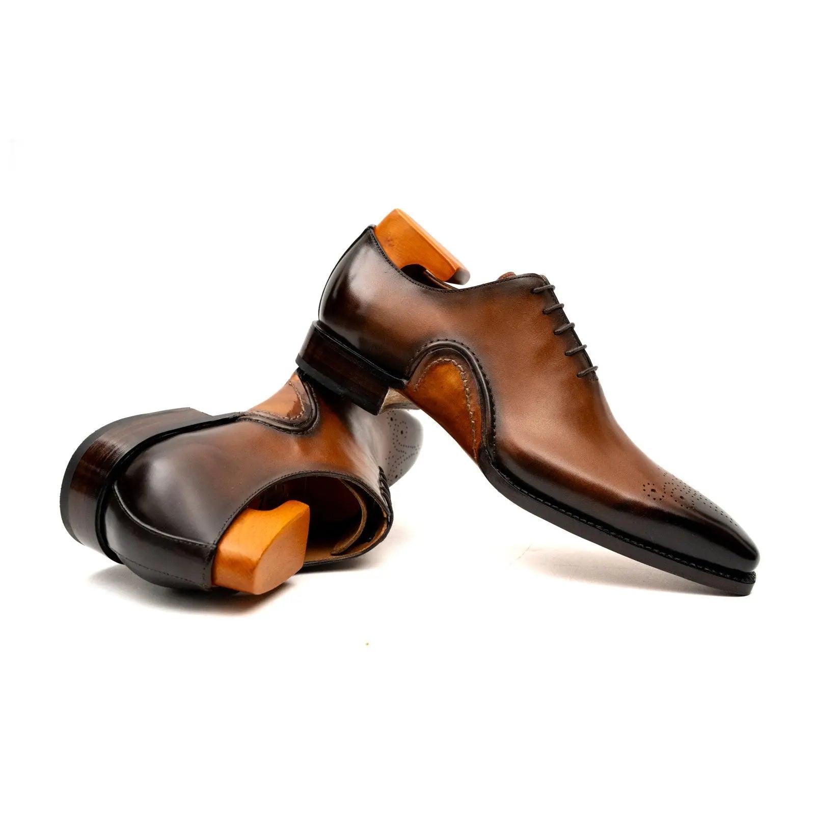 Men’s Brown Medallion Oxford Shoes VanPasch