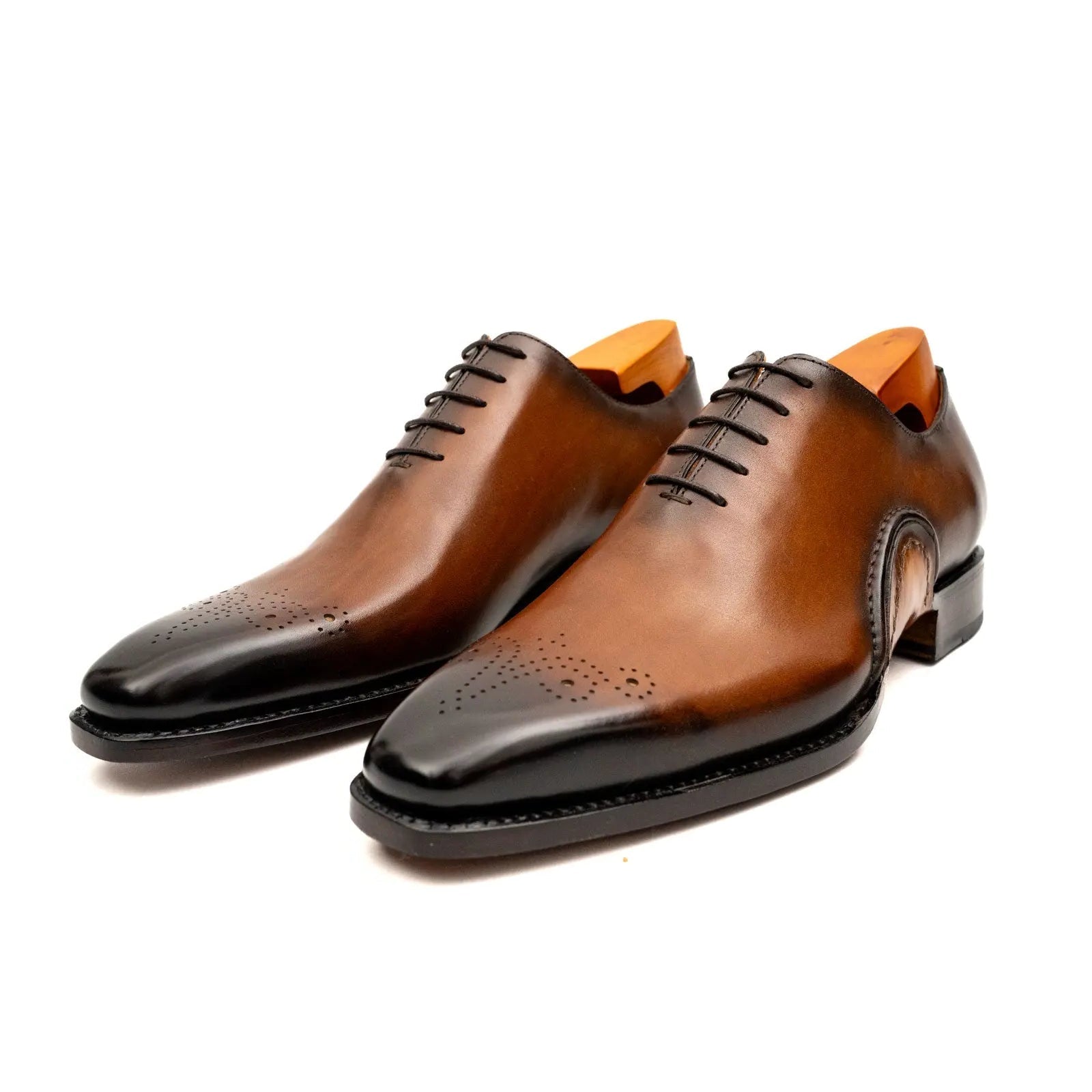 Men’s Brown Medallion Oxford Shoes VanPasch