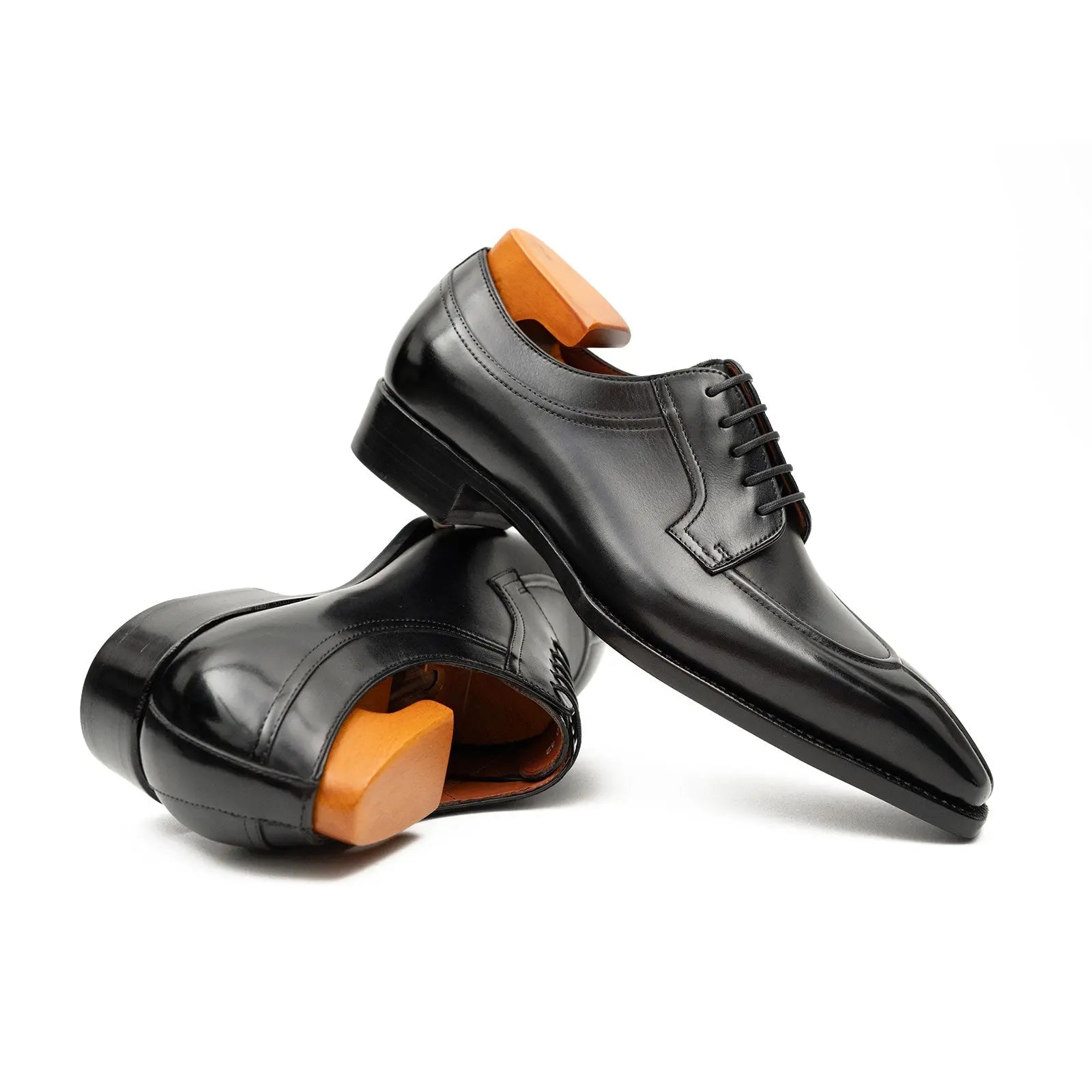 Burnished Apron-Toe Oxford