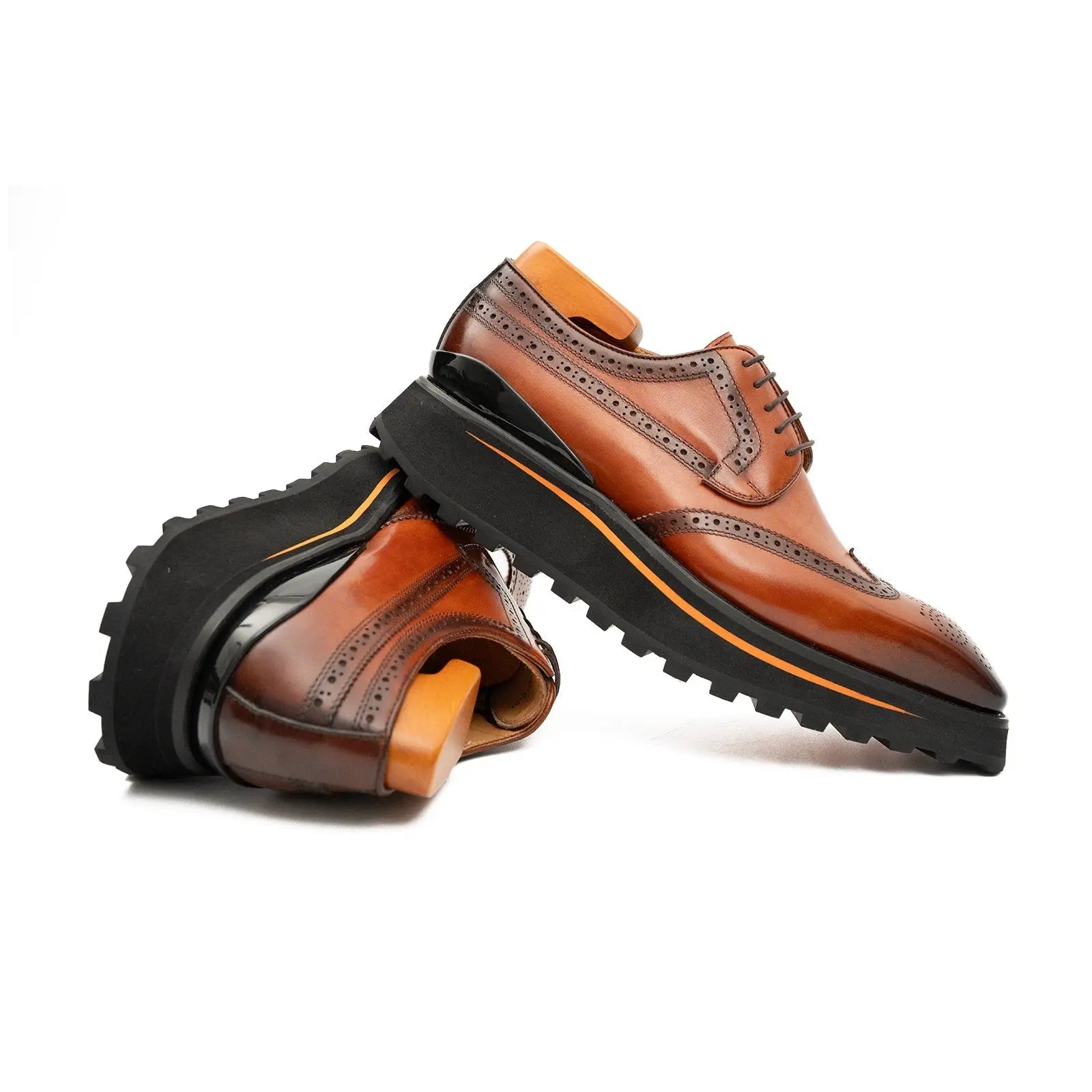 Thick-soled calfskin formal brogue derby shoes Brown VanPasch